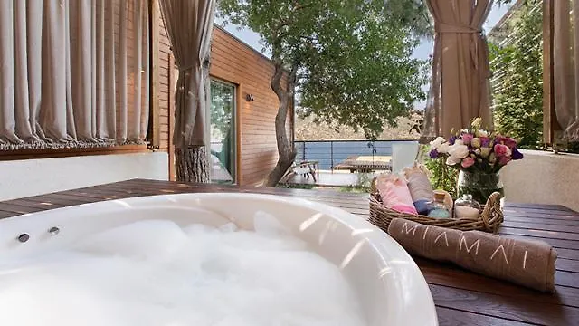 Miamai Boutique Hotel - Adult Only ボズブルン
